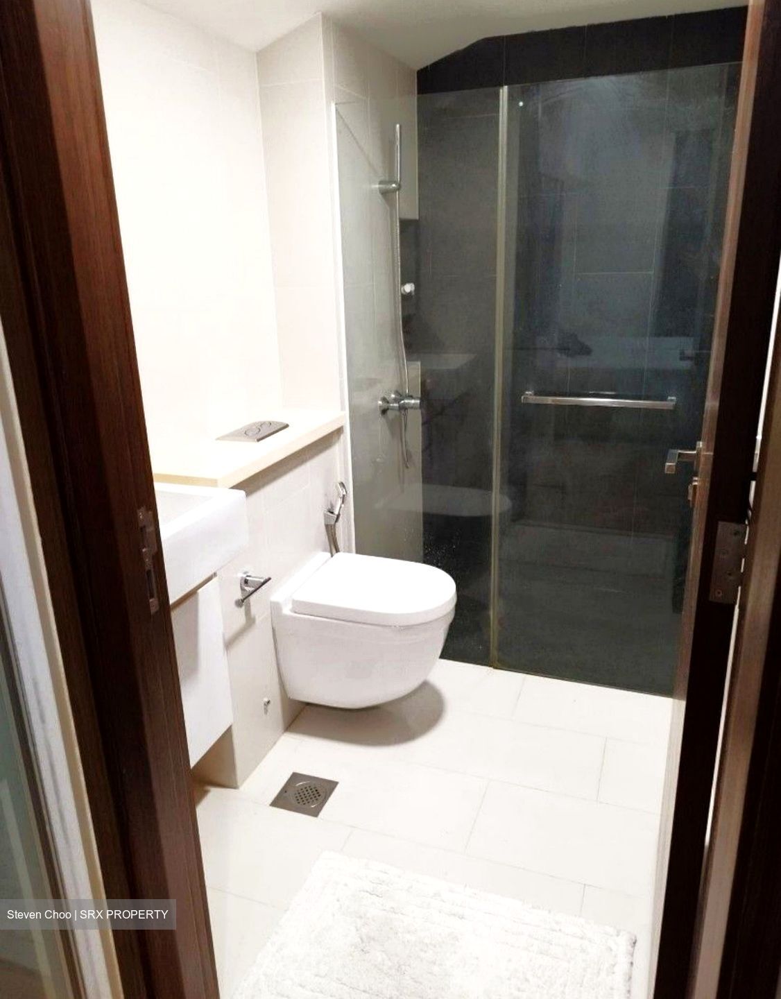 Naung Residence (D19), Apartment #581283231